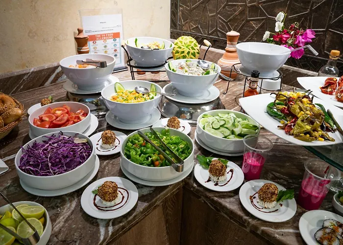 Отель Swiss Wellness Down Town 3*