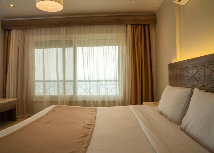 Swiss Wellness Down Town Отель Хургада