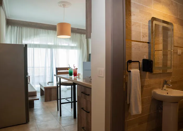 Swiss Wellness Down Town Отель 3*