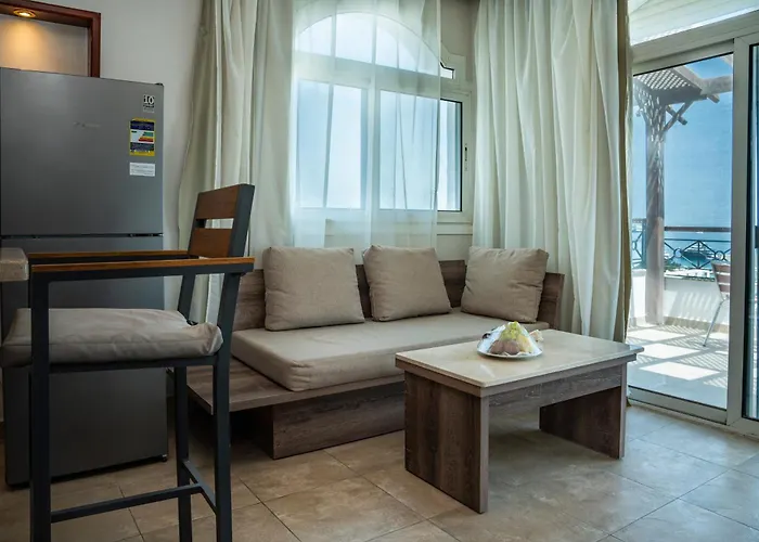 Swiss Wellness Down Town 3* Хургада