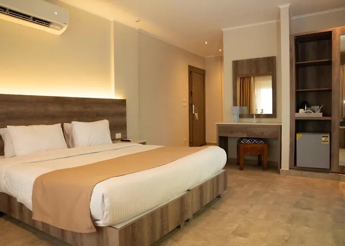 Swiss Wellness Down Town Отель