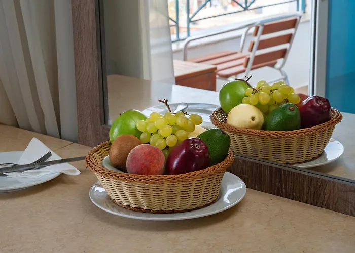Отель Swiss Wellness Down Town Хургада