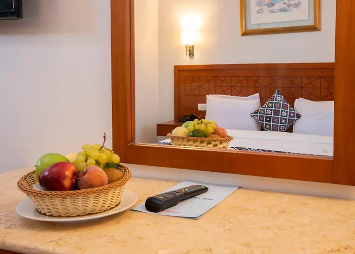 Swiss Wellness Down Town Отель 3*